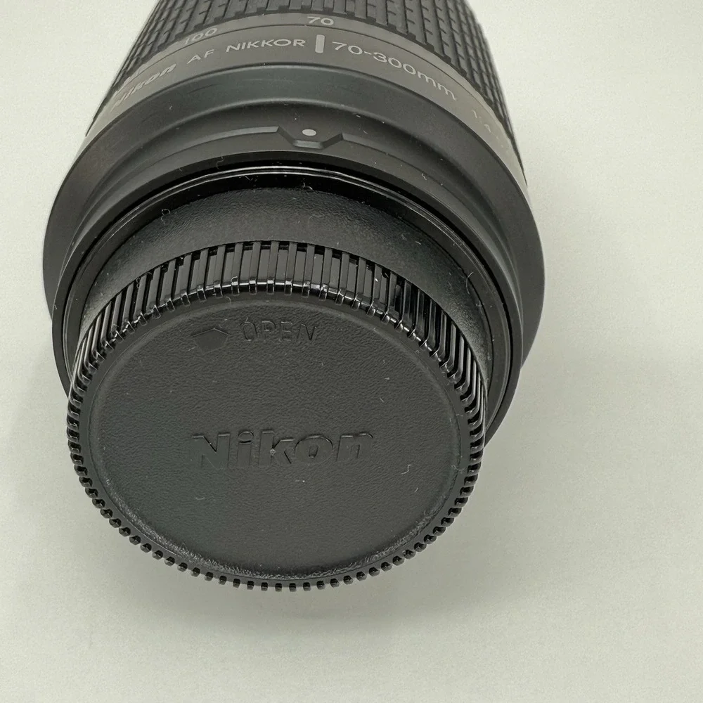 70-300mm AF Nikon Black Telephoto Zoom Lens with Caps & Hood